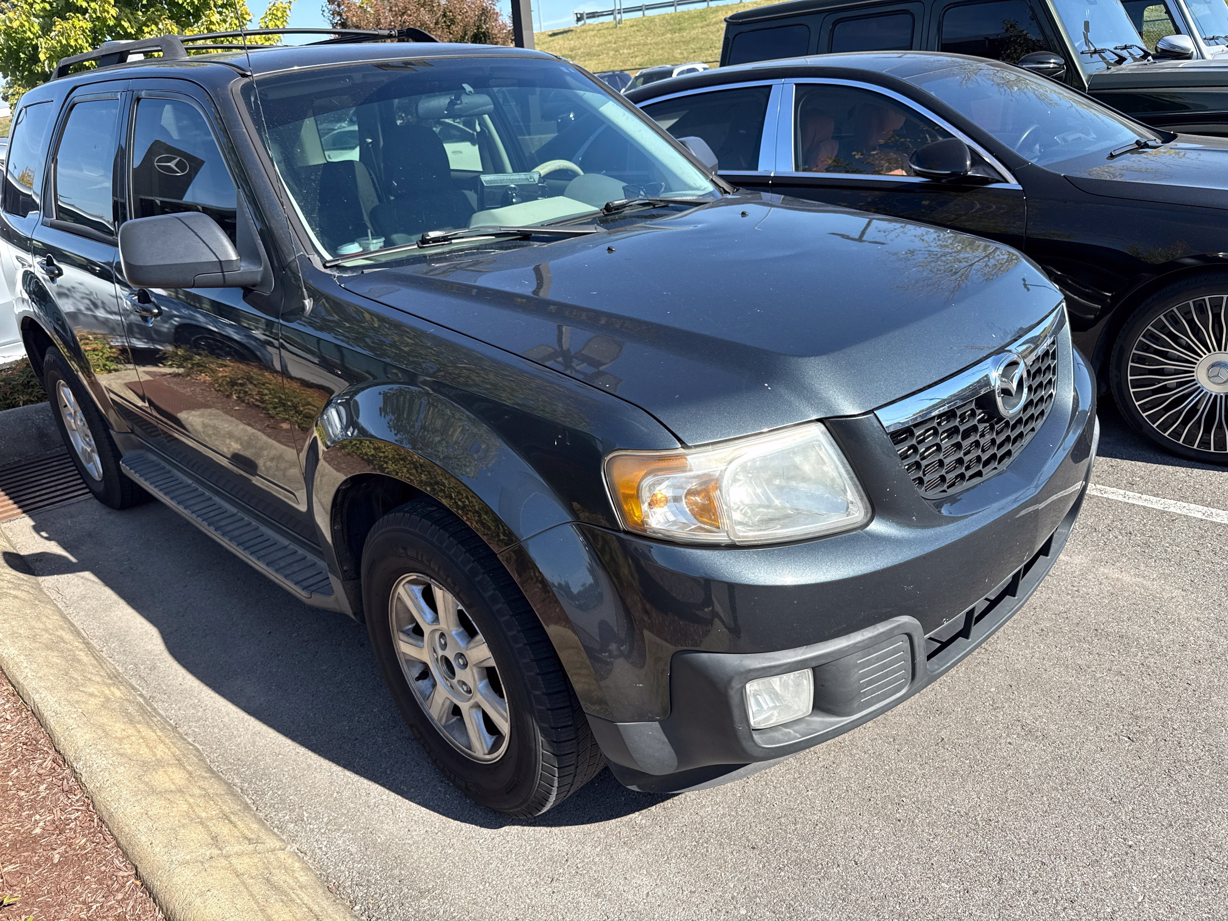 Used 2010 MAZDA Tribute i Sport FWD image 9
