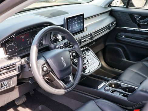 Certified 2022 Lincoln Corsair AWD w/ Premium Package image 29