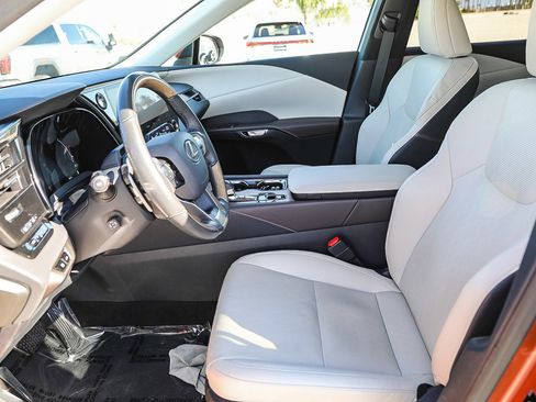 Used 2023 Lexus RX 350 w/ Accessory Package (Z1) image 17