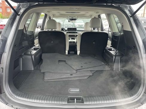 Used 2022 Kia Telluride S image 8