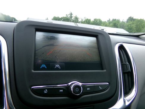 Used 2018 Chevrolet Equinox LT image 15