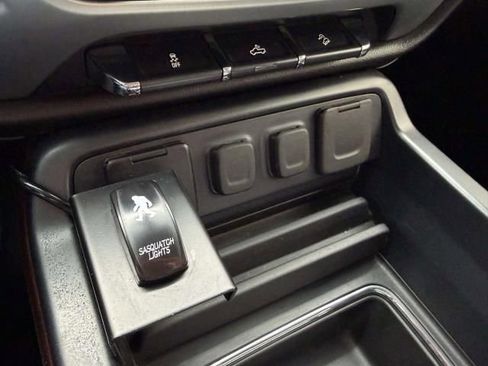 Used 2018 GMC Sierra 1500 SLE image 22