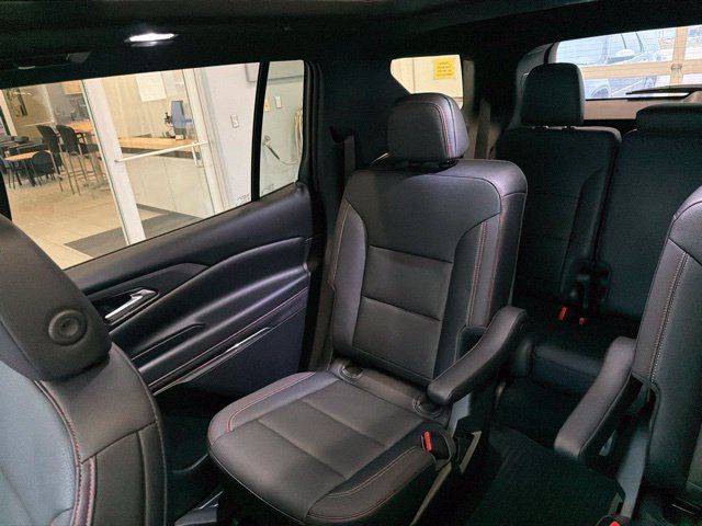 Used 2026 Chevrolet Traverse Z71 w/ Enhanced Driving Package AWD/4WD image 19