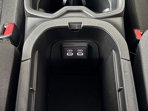 Used 2023 Toyota RAV4 XLE image 15