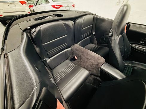 Used 2001 Porsche 911 Carrera RWD image 13