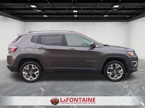 Used 2019 Jeep Compass Limited AWD/4WD image 6