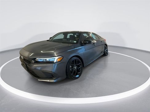 Used 2022 Honda Civic Sport image 2