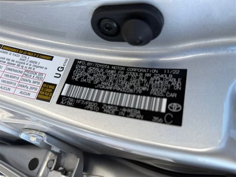 Used 2022 Toyota Prius Prime LE image 24