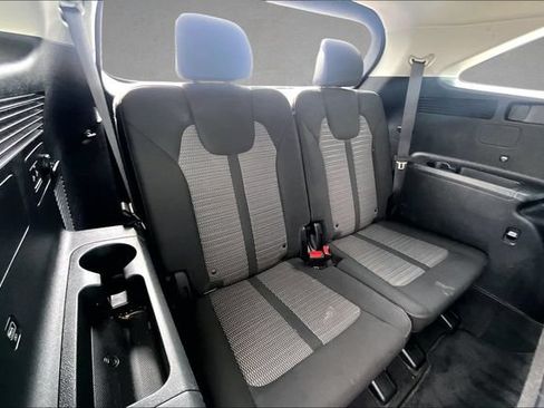 Used 2023 Kia Sorento LX FWD image 25
