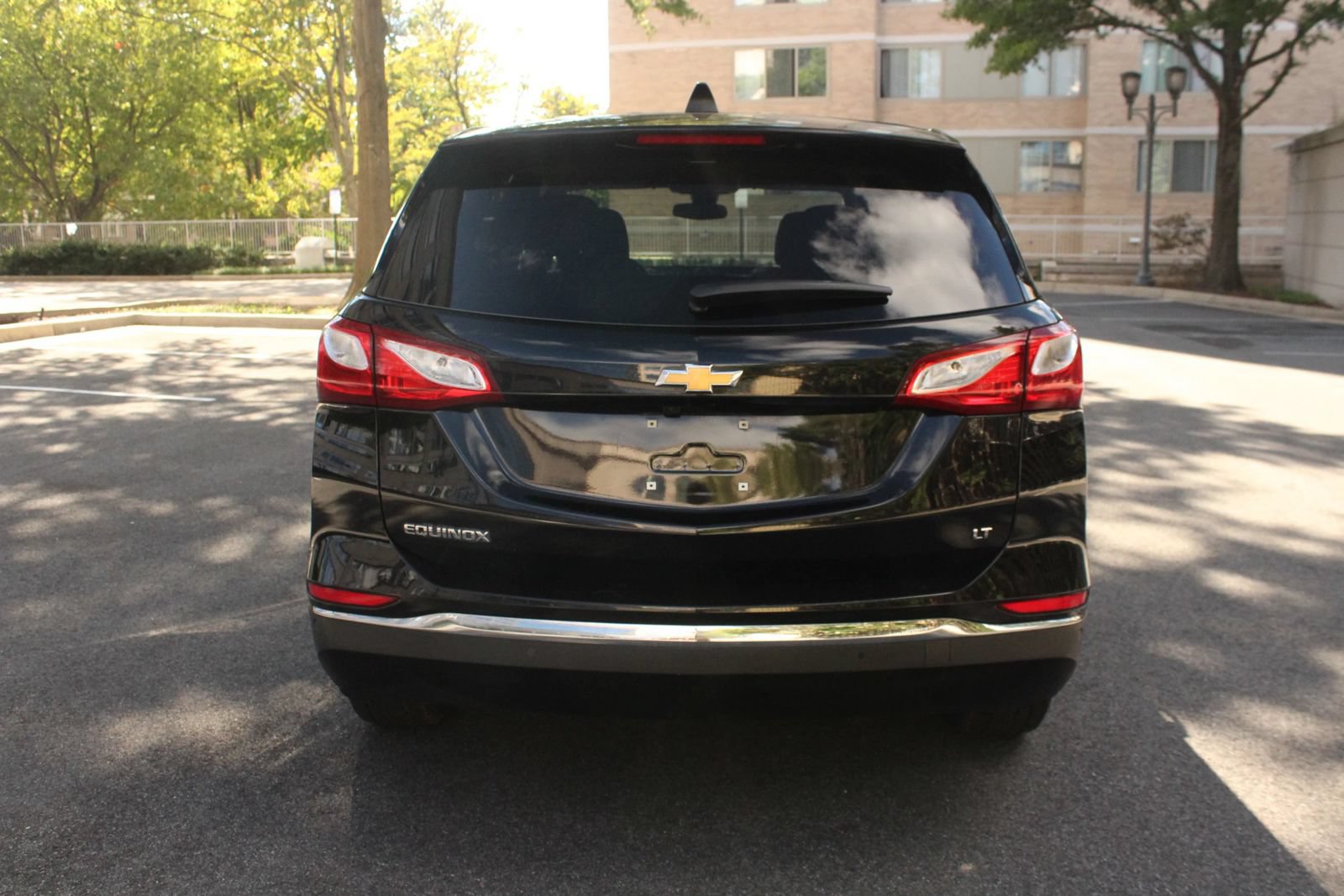Used 2020 Chevrolet Equinox LT w/ Driver Convenience Package FWD image 8