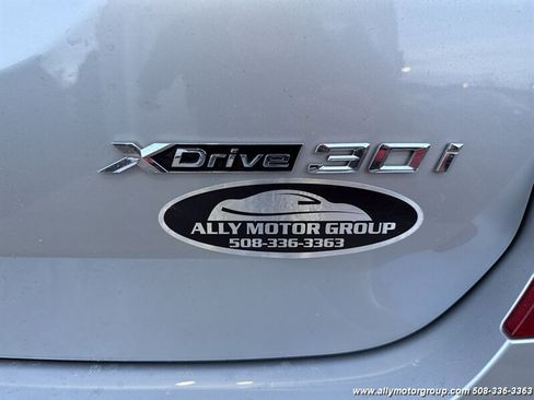 Used 2020 BMW X3 xDrive30i w/ Premium Package image 9