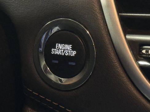 Used 2020 Chevrolet Trax LT w/ Driver Confidence Package image 15