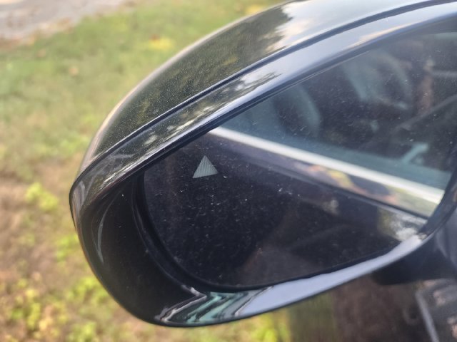 Used 2025 Chrysler Pacifica Select FWD image 10