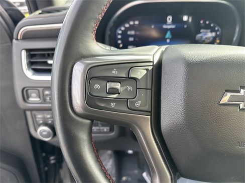 Used 2023 Chevrolet Suburban RST w/ Sport Performance Package image 27