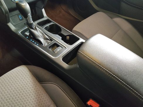 Used 2017 Ford Escape SE image 26