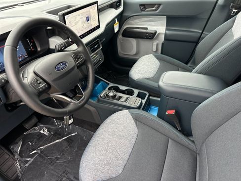 New 2025 Ford Maverick XLT w/ XLT Luxury Package AWD/4WD image 11