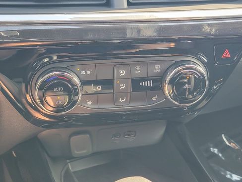 New 2026 Chevrolet Trax RS w/ Sunroof Package image 14