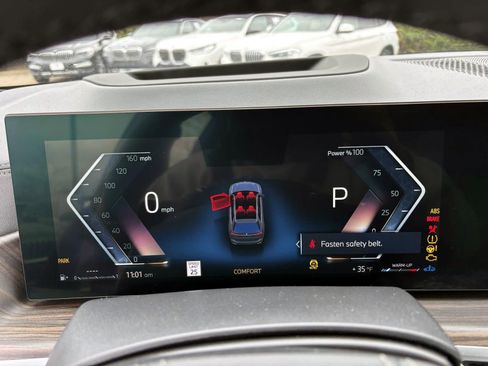 Used 2023 BMW X7 xDrive40i w/ Executive Package image 15