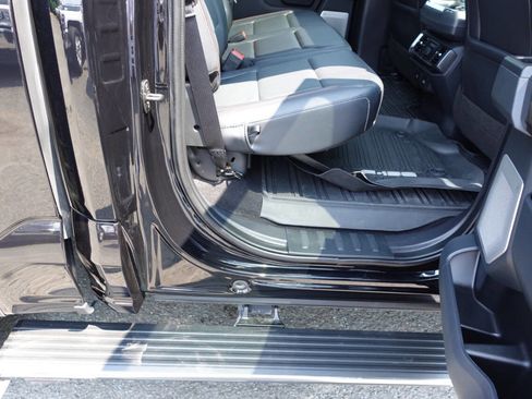 Used 2023 Ford F150 Lariat w/ Equipment Group 502A High image 35