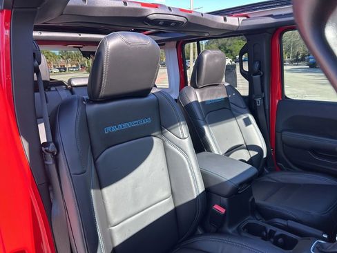 Used 2024 Jeep Wrangler Unlimited Rubicon 4xe image 60