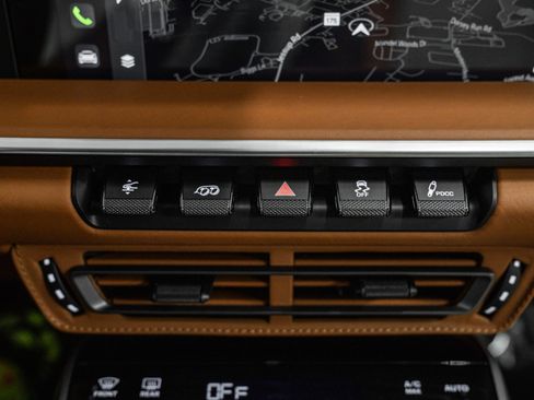 Used 2023 Porsche 911 Sport Classic image 28