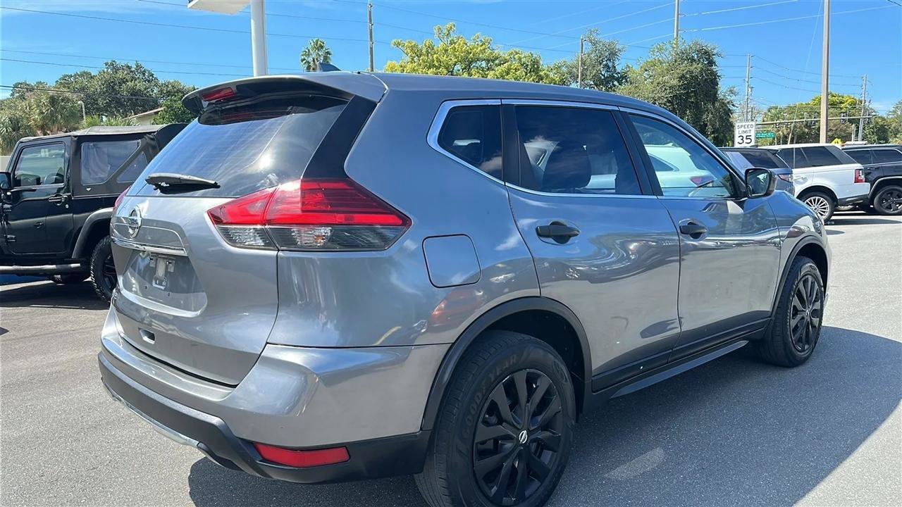 Used 2017 Nissan Rogue S FWD image 10