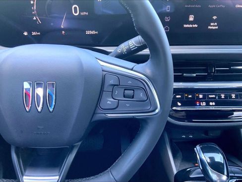 Used 2025 Buick Envista Avenir FWD image 20
