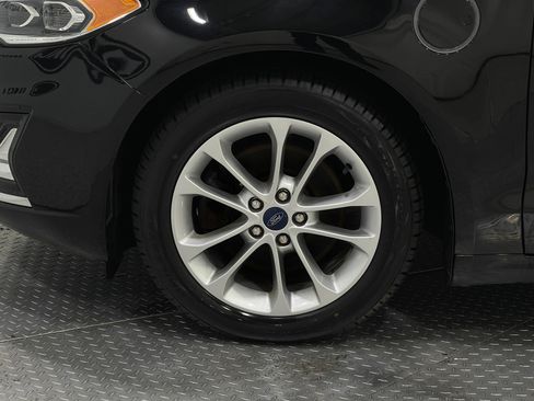 Used 2020 Ford Fusion Energi Titanium image 34