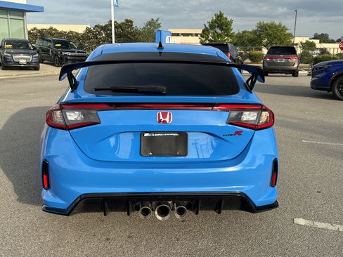 Used 2025 Honda Civic Type R image 6