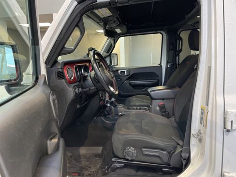 Used 2021 Jeep Wrangler Unlimited Rubicon AWD/4WD image 16