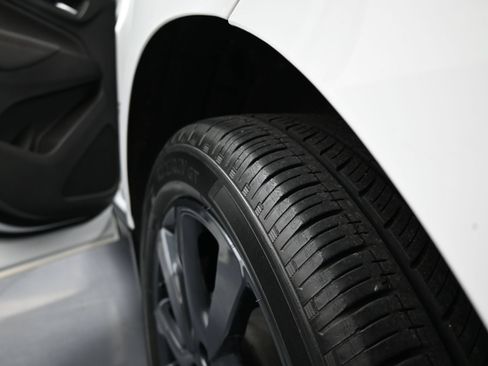 Used 2022 Chevrolet Equinox RS AWD/4WD image 34