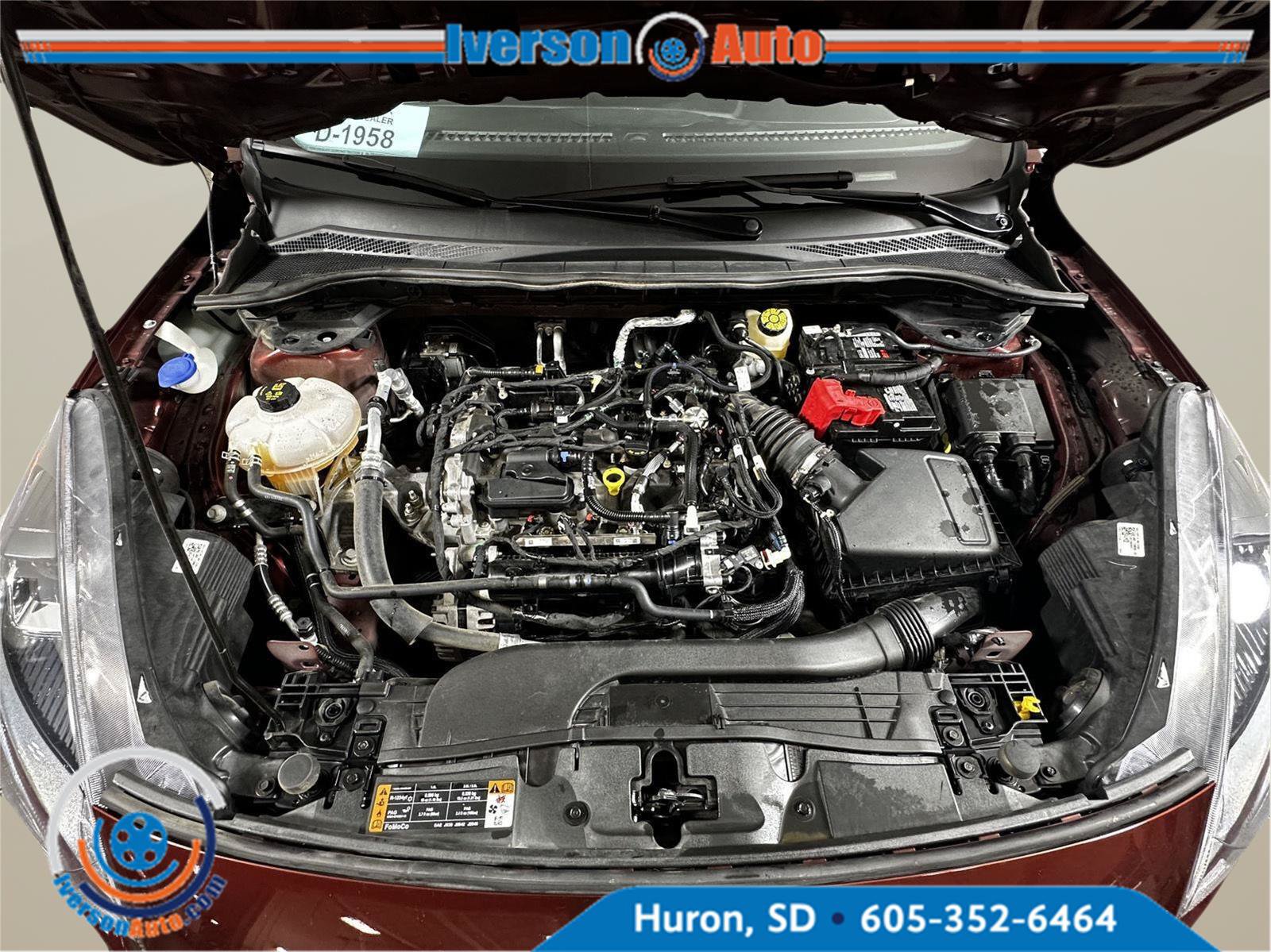 Used 2021 Ford Escape SEL w/ Technology Package AWD/4WD image 3