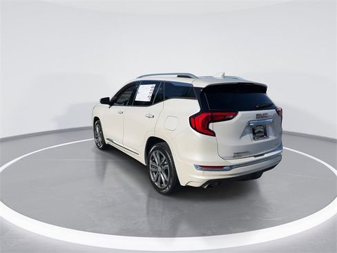 Used 2020 GMC Terrain Denali w/ Denali Premium Package image 6