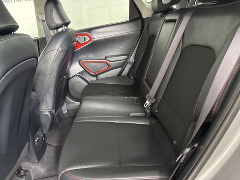 Used 2025 Kia Soul GT-Line w/ GT-Line Technology Package image 23