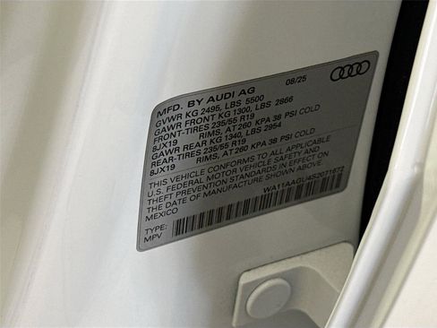 Certified 2025 Audi Q5 Premium w/ Convenience Package image 33