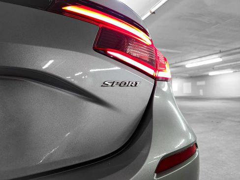 Used 2023 Honda Civic Sport image 12