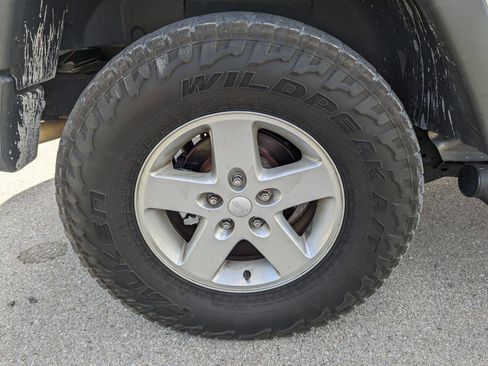 Used 2017 Jeep Wrangler Unlimited Sport w/ Quick Order Package 24S image 32