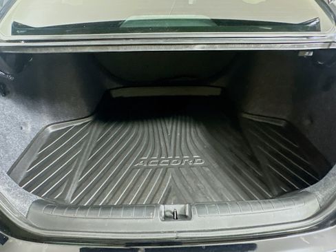 Used 2019 Honda Accord LX image 28