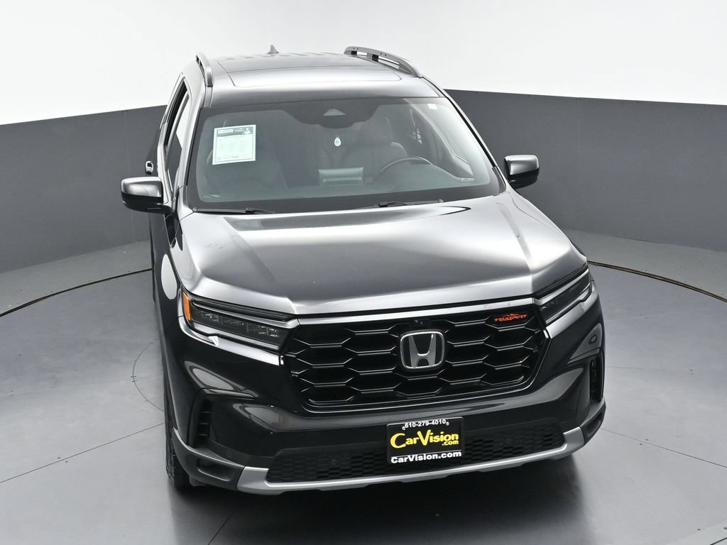 Used 2025 Honda Pilot TrailSport image 43