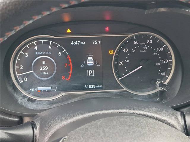 Used 2025 Nissan Versa SR FWD image 11