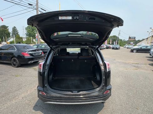 Used 2018 Toyota RAV4 Limited AWD/4WD image 16