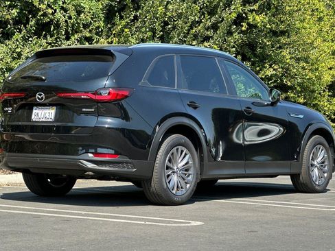 Certified 2025 MAZDA CX-90 3.3 Turbo w/ Select Package image 4