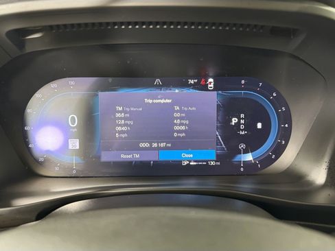 Certified 2023 Volvo XC40 B5 Plus w/ Climate Package image 11