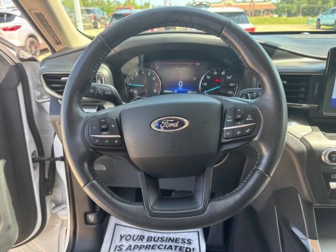 Used 2020 Ford Explorer XLT w/ Equipment Group 202A RWD image 16