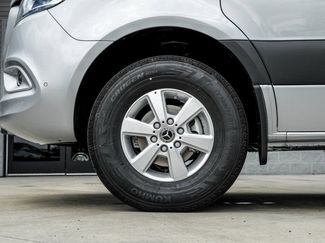 Used 2025 Mercedes-Benz Sprinter 2500 video 4