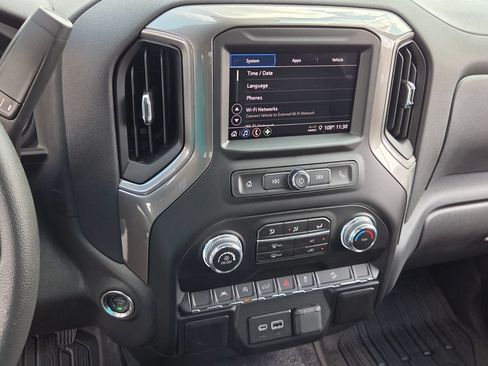 Used 2026 GMC Sierra 1500 Pro w/ Pro Value Package AWD/4WD image 17