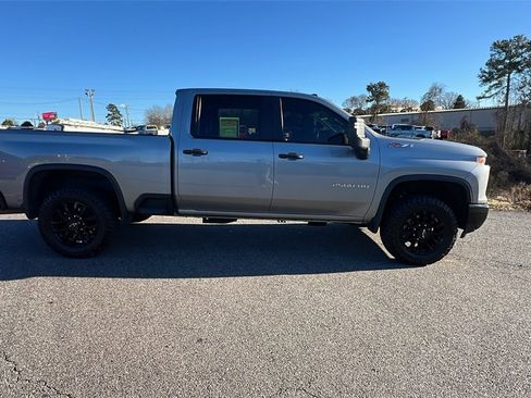 Used 2024 Chevrolet Silverado 2500 Custom w/ Custom Convenience Package image 4