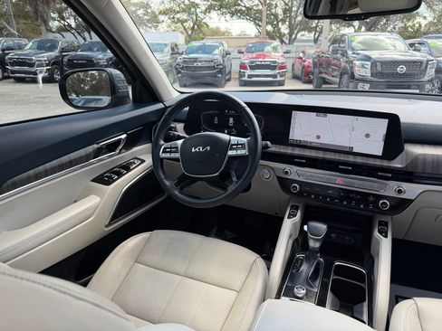 Used 2024 Kia Telluride EX image 34