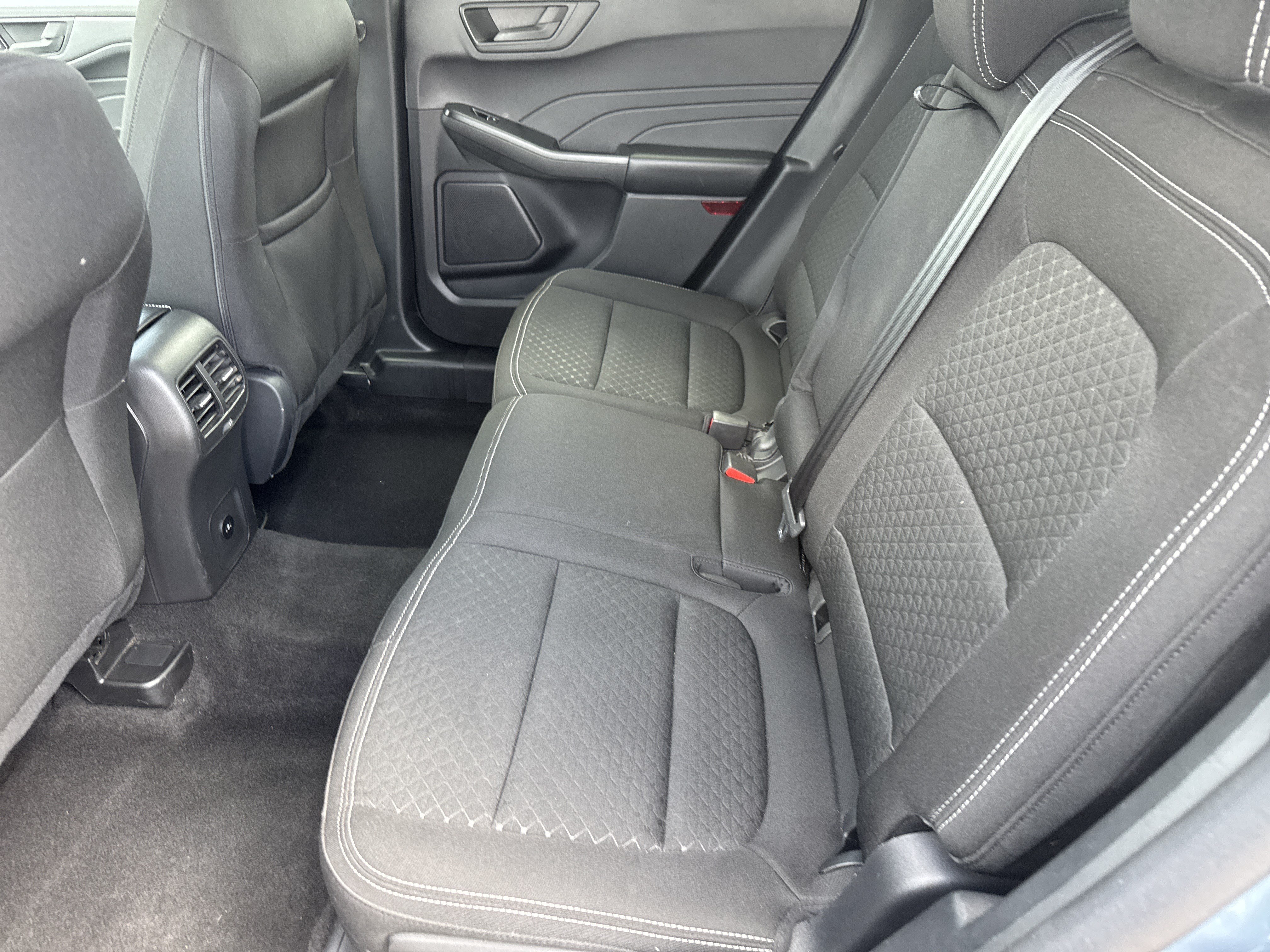 Used 2025 Ford Escape Active w/ Tech Pack #1 AWD/4WD image 6