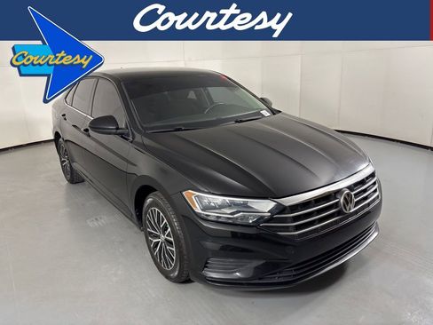 Used 2021 Volkswagen Jetta S w/ Driver Assistance Package image 1